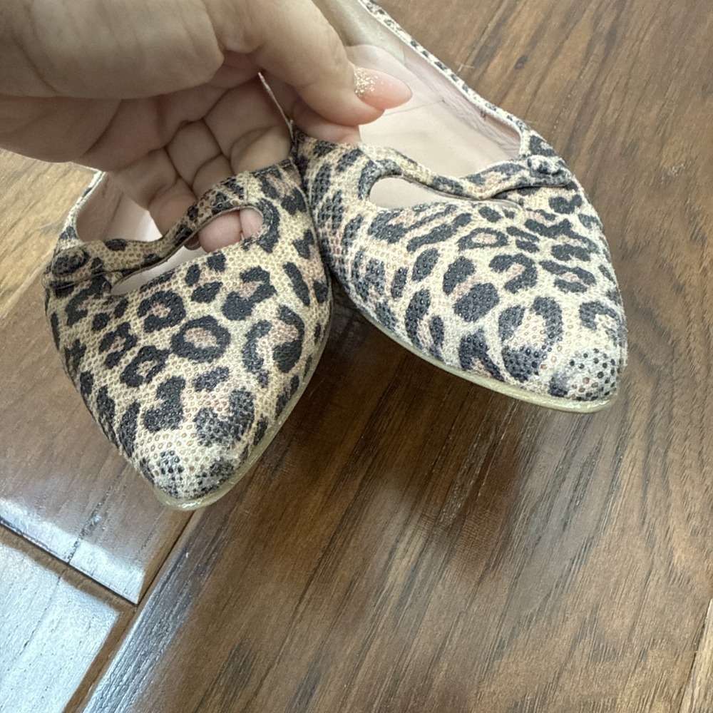 Stuart Weitzman Ballet Point Toe Leopard Print Flats Womens 6 Tan MaryJane Shoes - Picture 4 of 10
